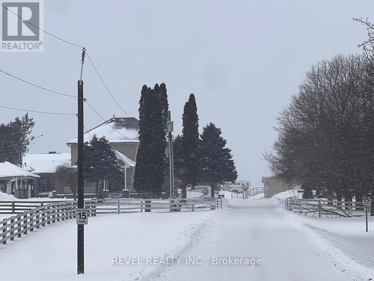 10207 Guelph Line, Milton (Campbellville), Ontario  L0P 1B0 - Photo 3 - W12722286