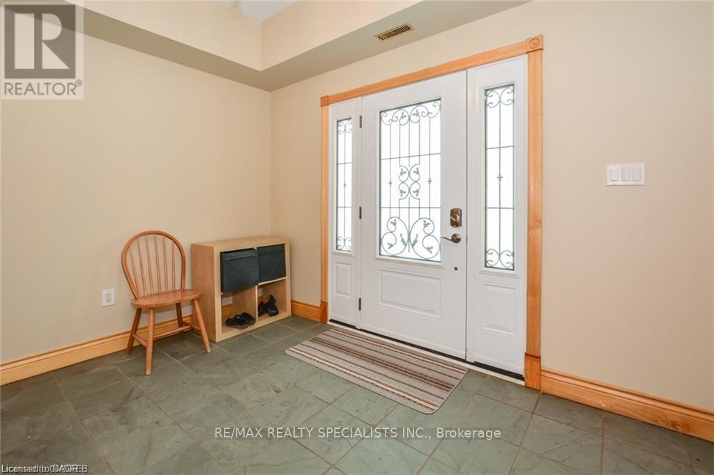 12938 Tenth Line, Halton Hills (Rural Halton Hills), Ontario  L7G 4S8 - Photo 16 - W12723638