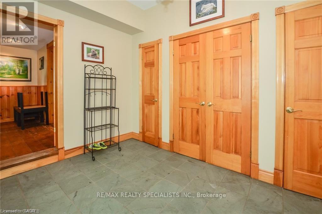 12938 Tenth Line, Halton Hills (Rural Halton Hills), Ontario  L7G 4S8 - Photo 17 - W12723638