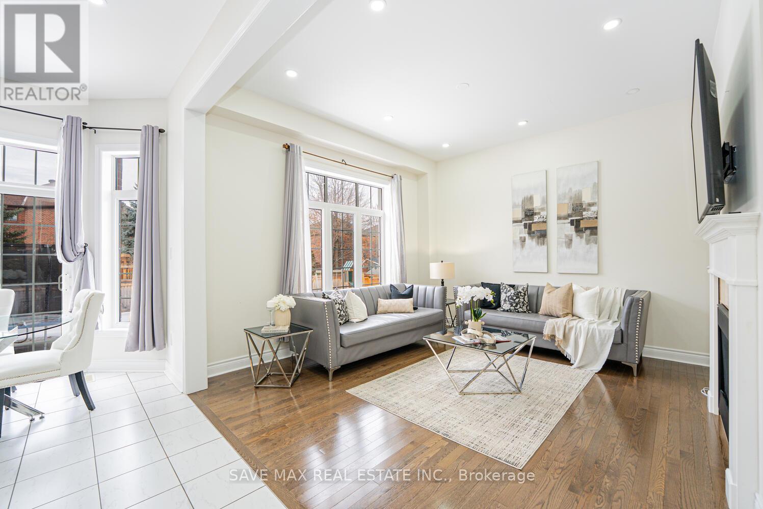 17 Monarch Drive, Halton Hills (Georgetown), Ontario  L7G 0H9 - Photo 12 - W12724186