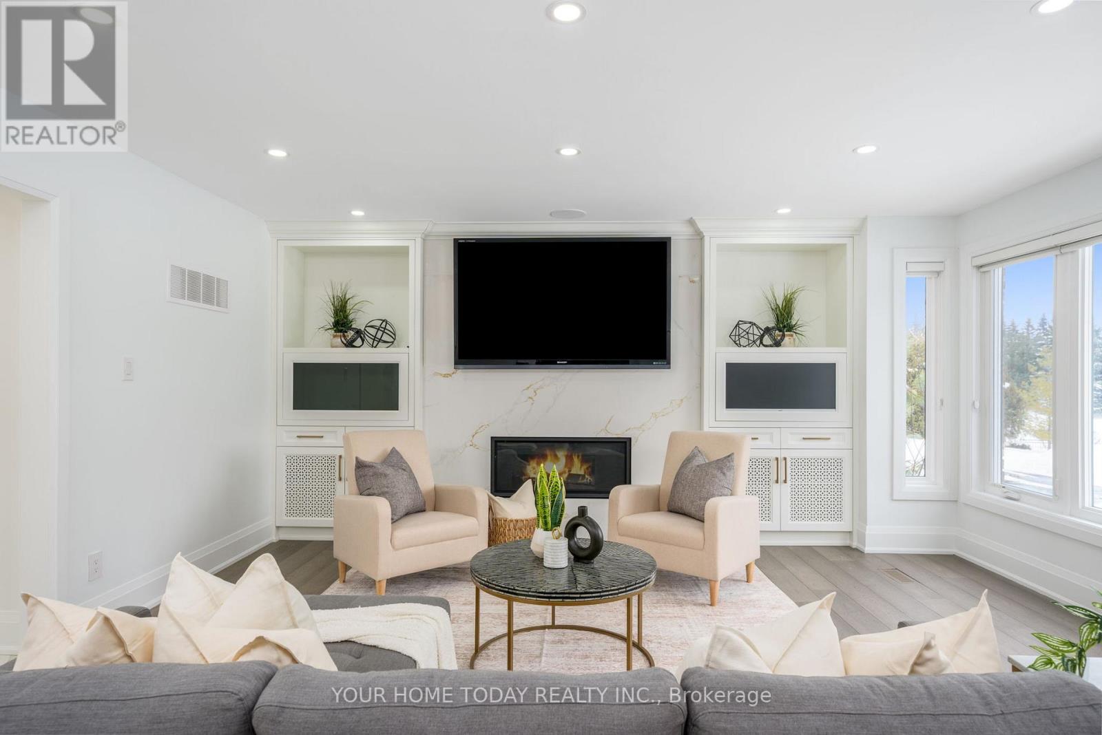 27 Chantelay Crescent, Halton Hills (Georgetown), Ontario  L7G 4S5 - Photo 6 - W12724742