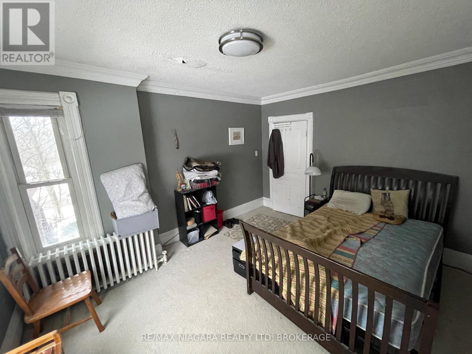 24 Queen Street, Halton Hills (Georgetown), Ontario  L7G 2E4 - Photo 12 - W12724888