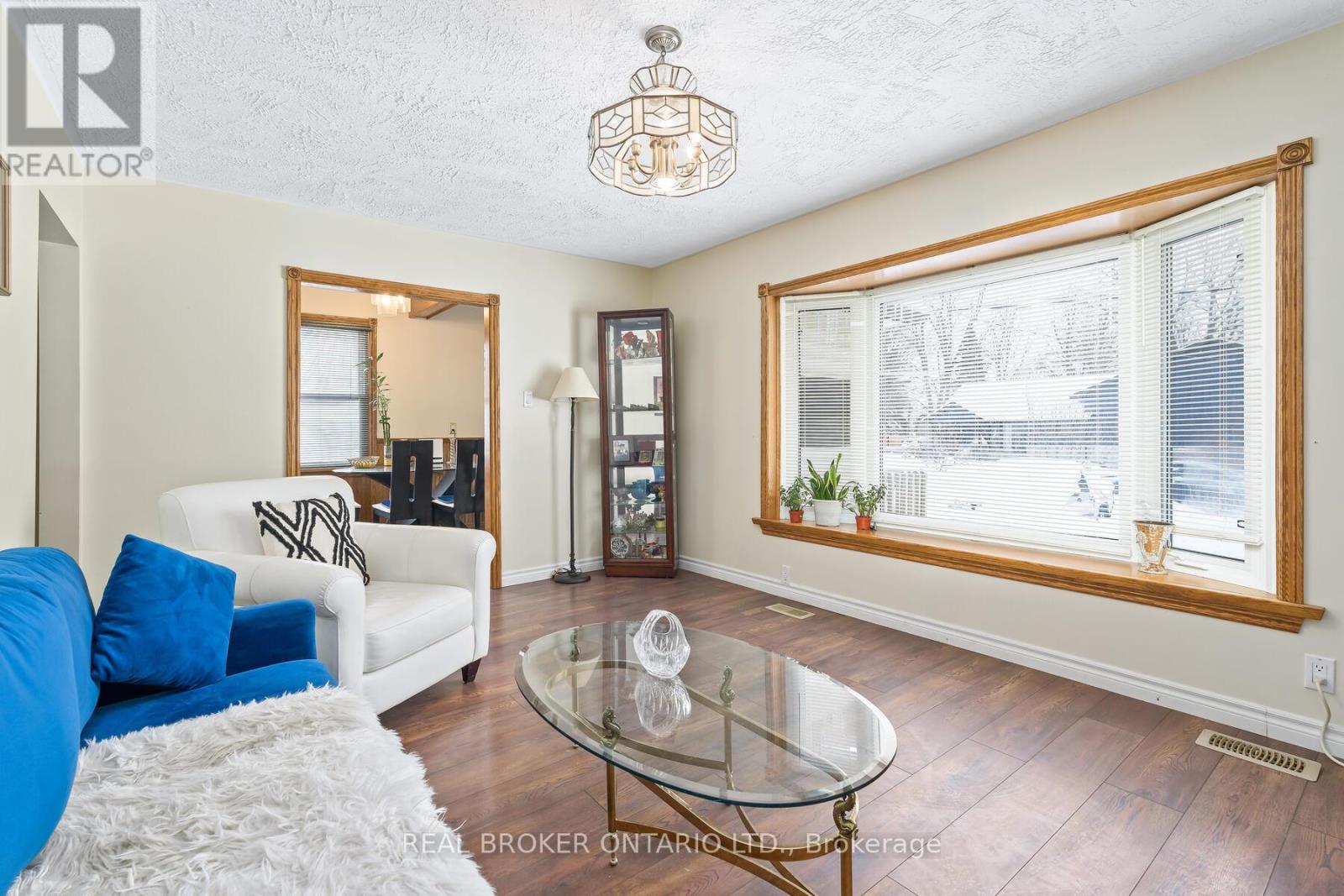 213 Mason Boulevard, Halton Hills (Ac Acton), Ontario  L7J 1A7 - Photo 12 - W12730174