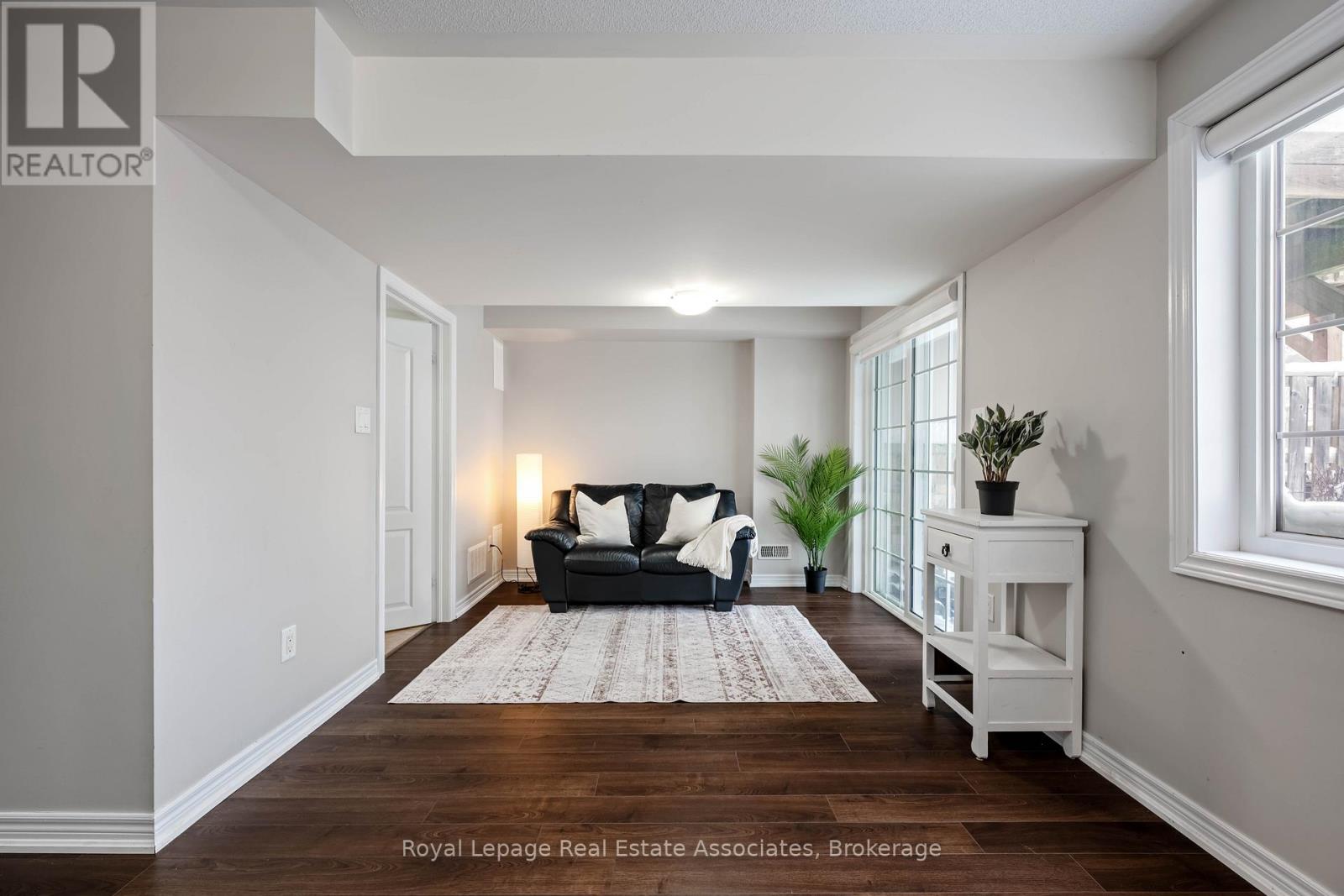 44 Sutcliff Lane, Halton Hills (Georgetown), Ontario  L7G 0C2 - Photo 32 - W12730550