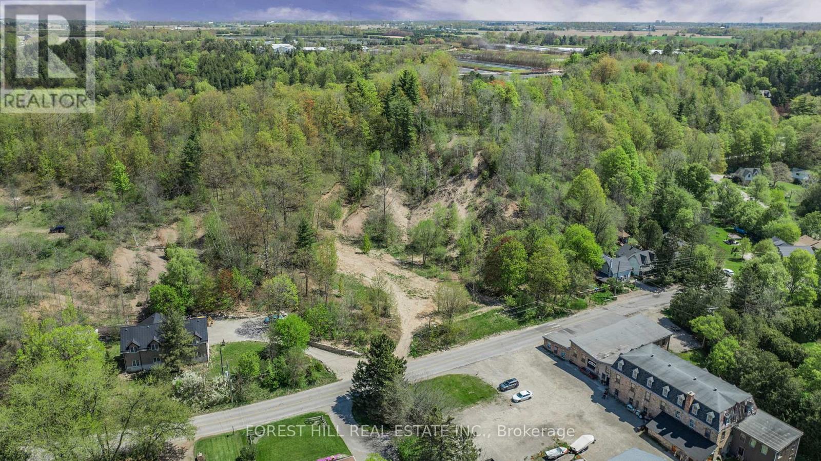 22 Main Street N, Halton Hills (Glen Williams), Ontario  L7G 3G8 - Photo 2 - W12731320