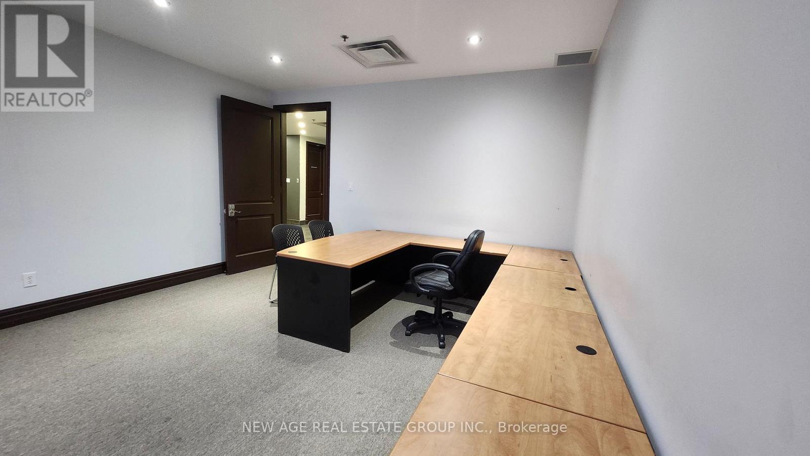 5-2 - 15 Brownridge Road, Halton Hills (Rural Halton Hills), Ontario  L7G 0C6 - Photo 4 - W12734410