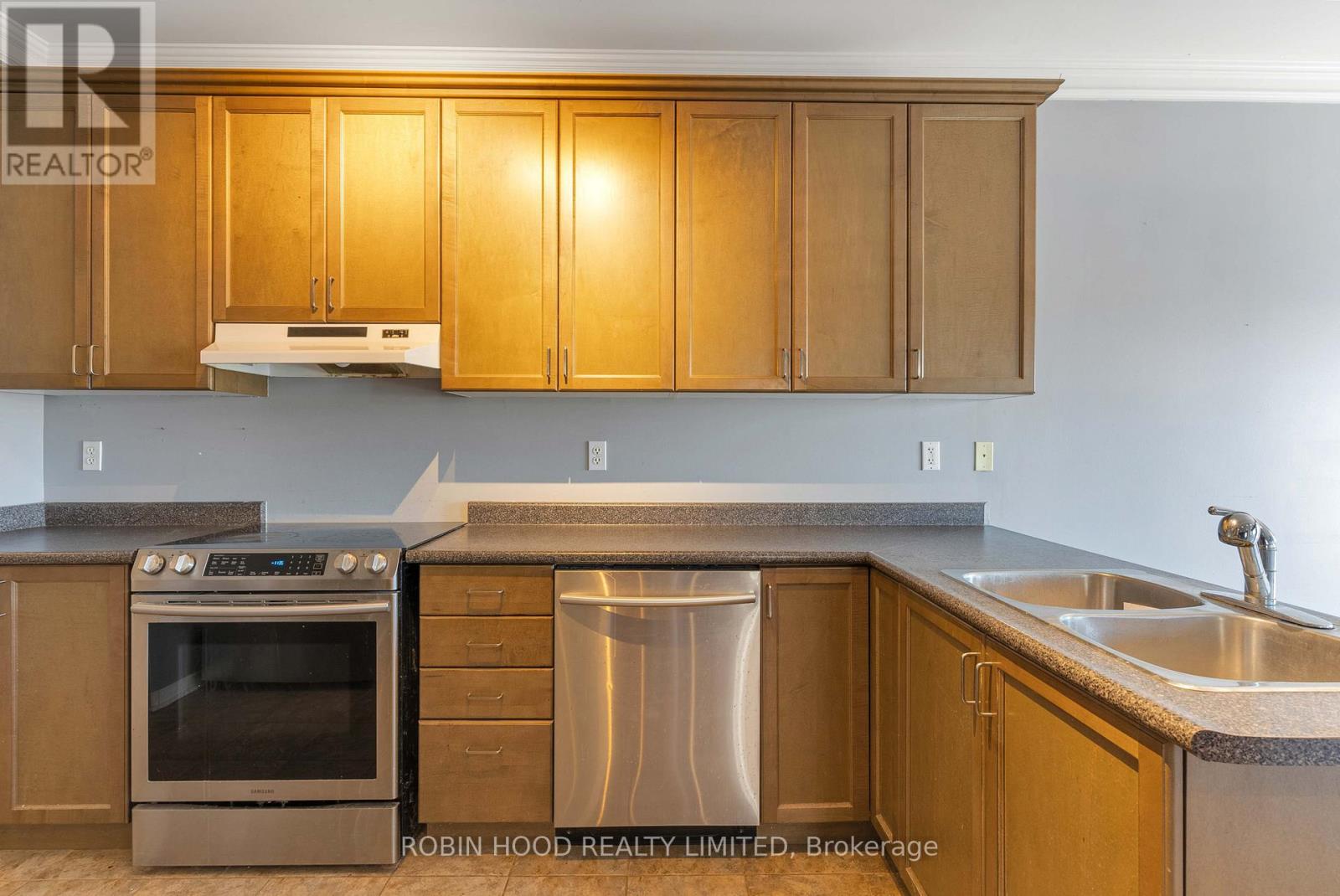 6 Meadowlark Drive, Halton Hills (Georgetown), Ontario  L7G 6N2 - Photo 20 - W12739264