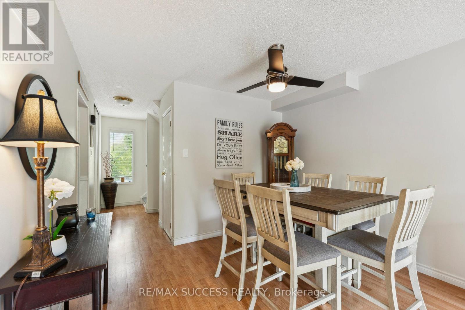 82 Lynden Circle, Halton Hills (Georgetown), Ontario  L7G 4Y8 - Photo 6 - W12739330