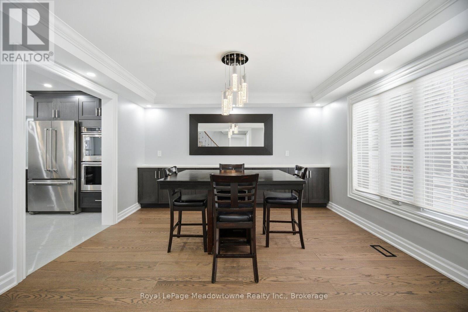 170 Crawford Crescent, Milton (Campbellville), Ontario  L0P 1B0 - Photo 6 - W12743260