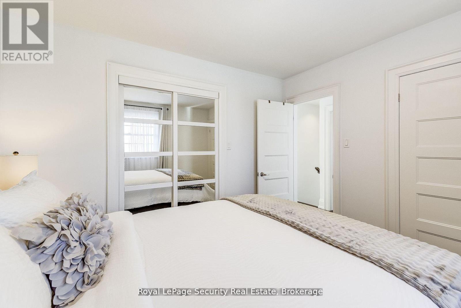 11310 Trafalgar Road, Halton Hills (Stewarttown), Ontario  L7G 4S5 - Photo 24 - W12743948