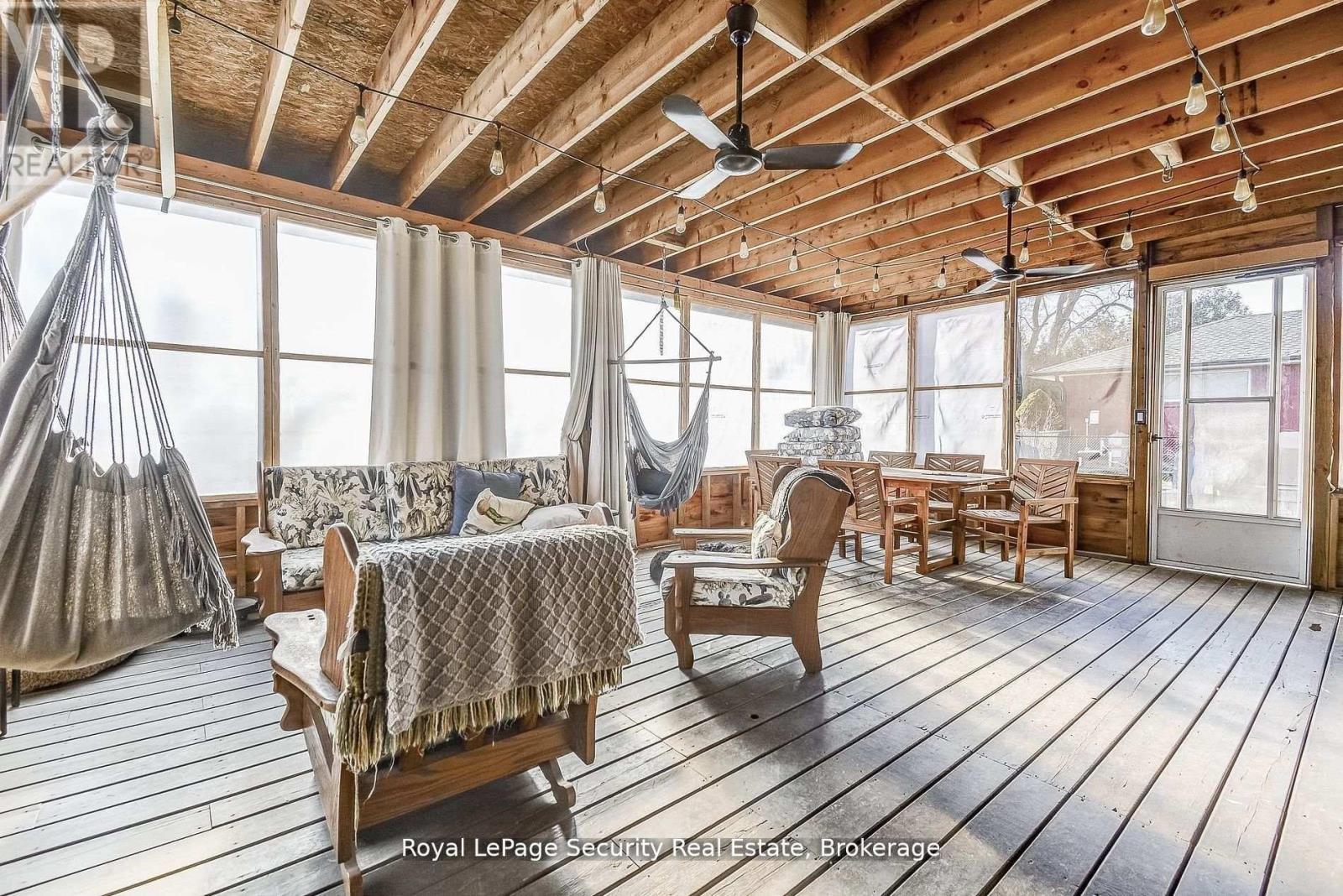 11310 Trafalgar Road, Halton Hills (Stewarttown), Ontario  L7G 4S5 - Photo 32 - W12743948