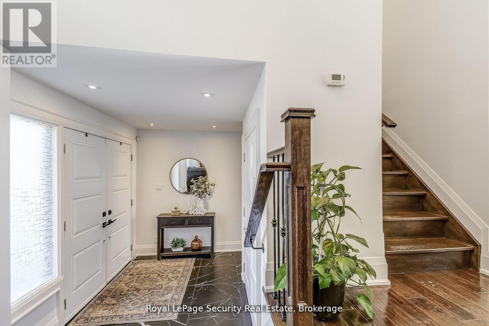 11310 Trafalgar Road, Halton Hills (Stewarttown), Ontario  L7G 4S5 - Photo 7 - W12743948