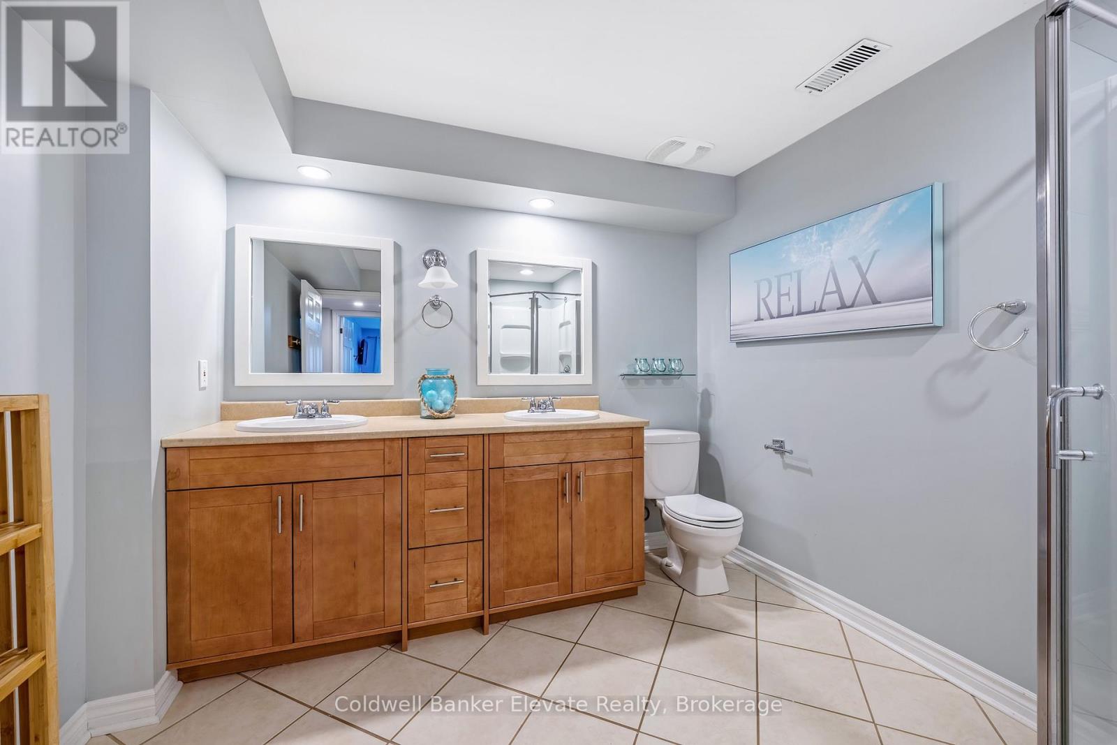 43 Newman Place, Halton Hills (Georgetown), Ontario  L7G 6A6 - Photo 42 - W12744006