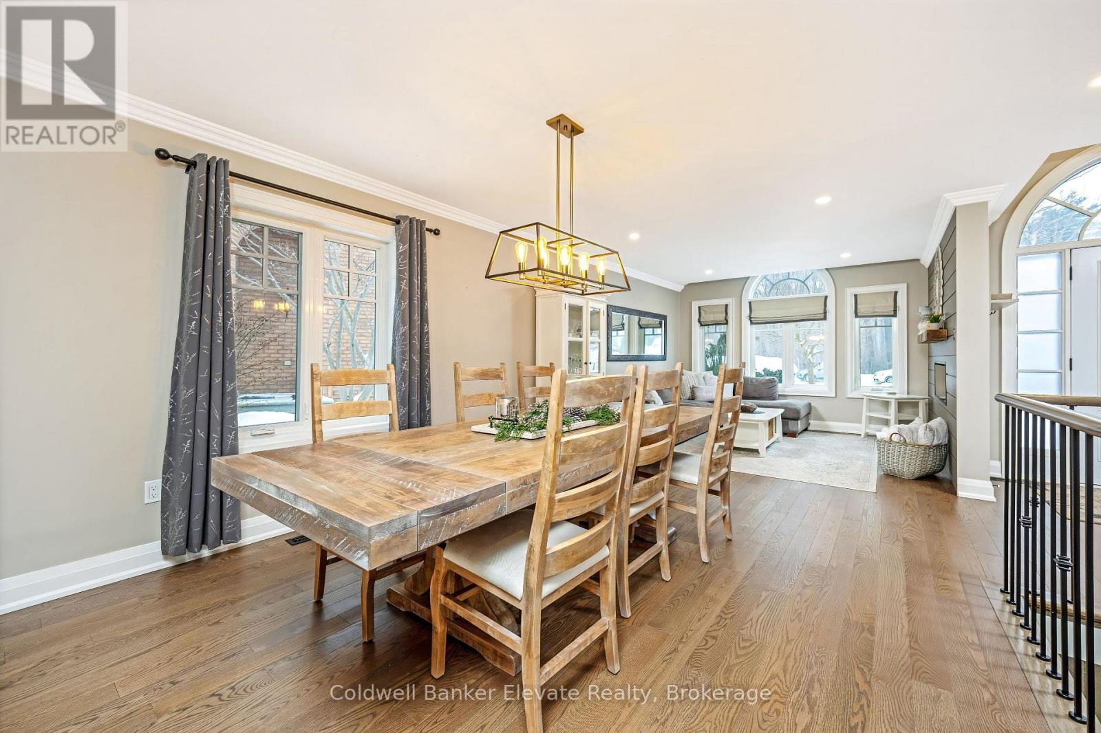 43 Newman Place, Halton Hills (Georgetown), Ontario  L7G 6A6 - Photo 8 - W12744006