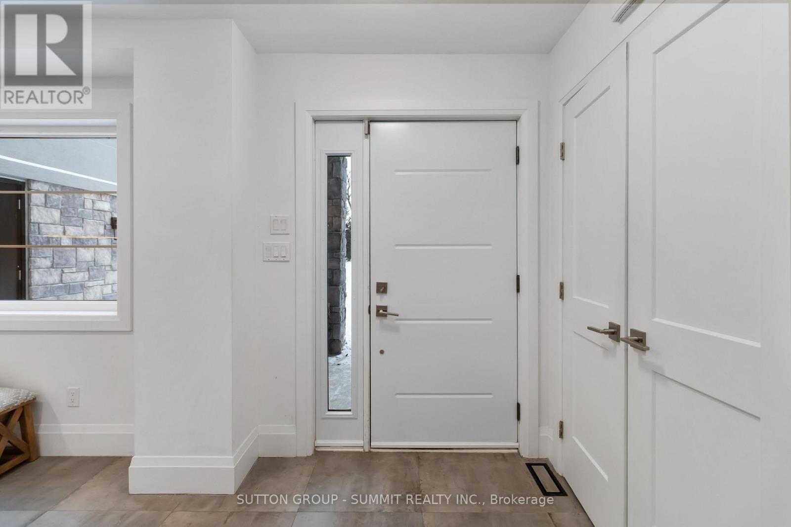 8767 Twiss Road, Milton (Campbellville), Ontario  L0P 1B0 - Photo 5 - W12744466