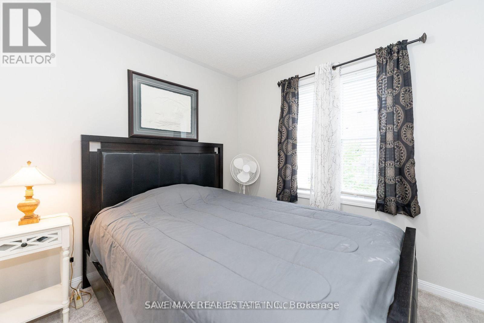 89 Seed House Lane, Halton Hills (Georgetown), Ontario  L7G 6K4 - Photo 16 - W12750968