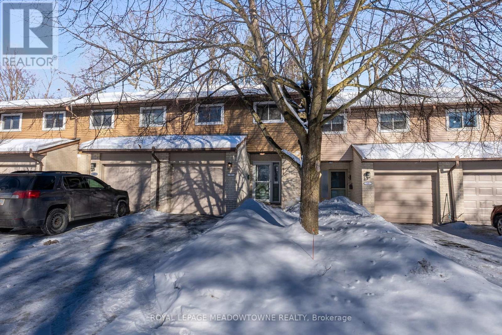 51 Lynden Circle, Halton Hills (Georgetown), Ontario  L7G 4Y7 - Photo 4 - W12751282