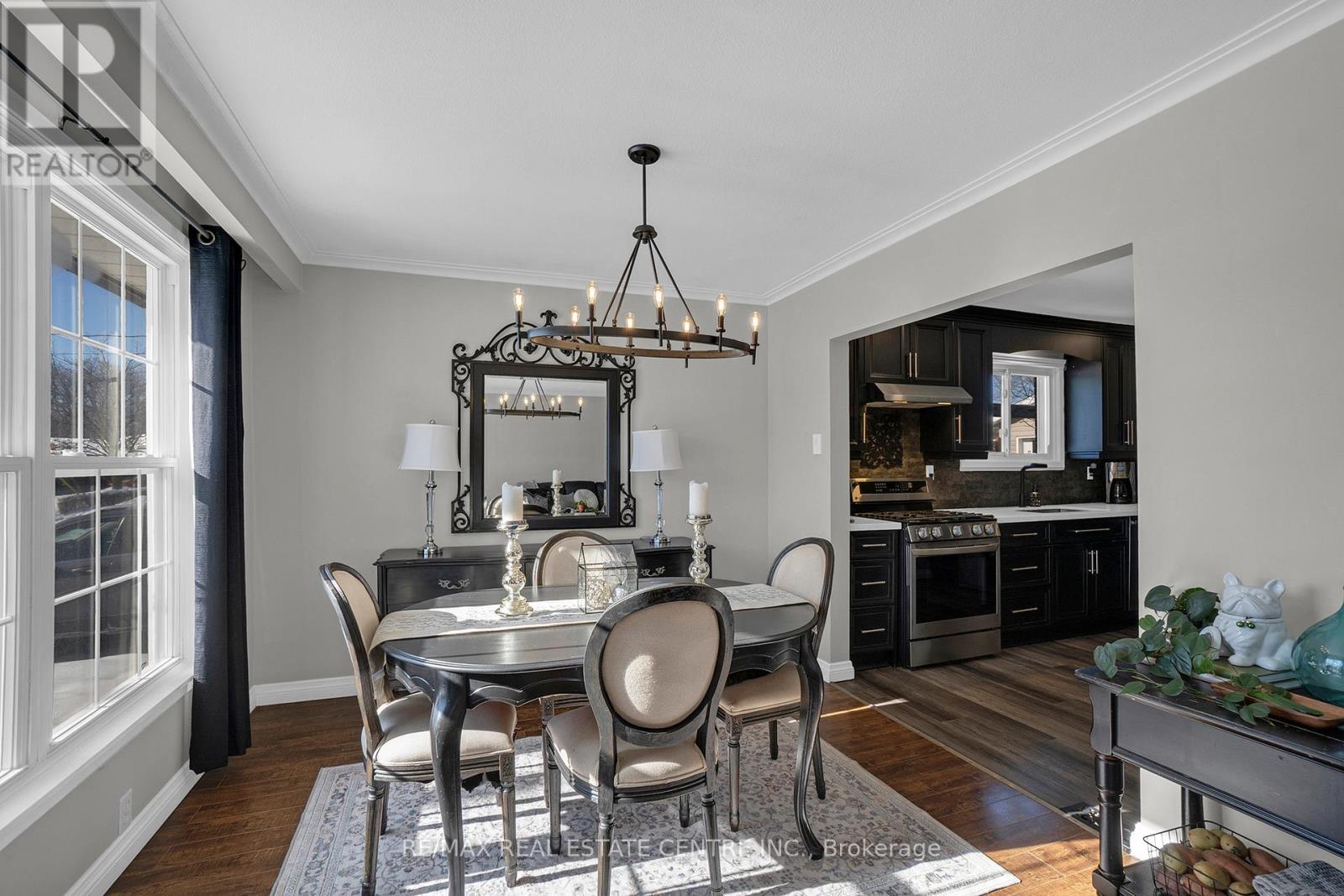 42 Moultrey Crescent, Halton Hills (Georgetown), Ontario  L7G 4N5 - Photo 10 - W12751976