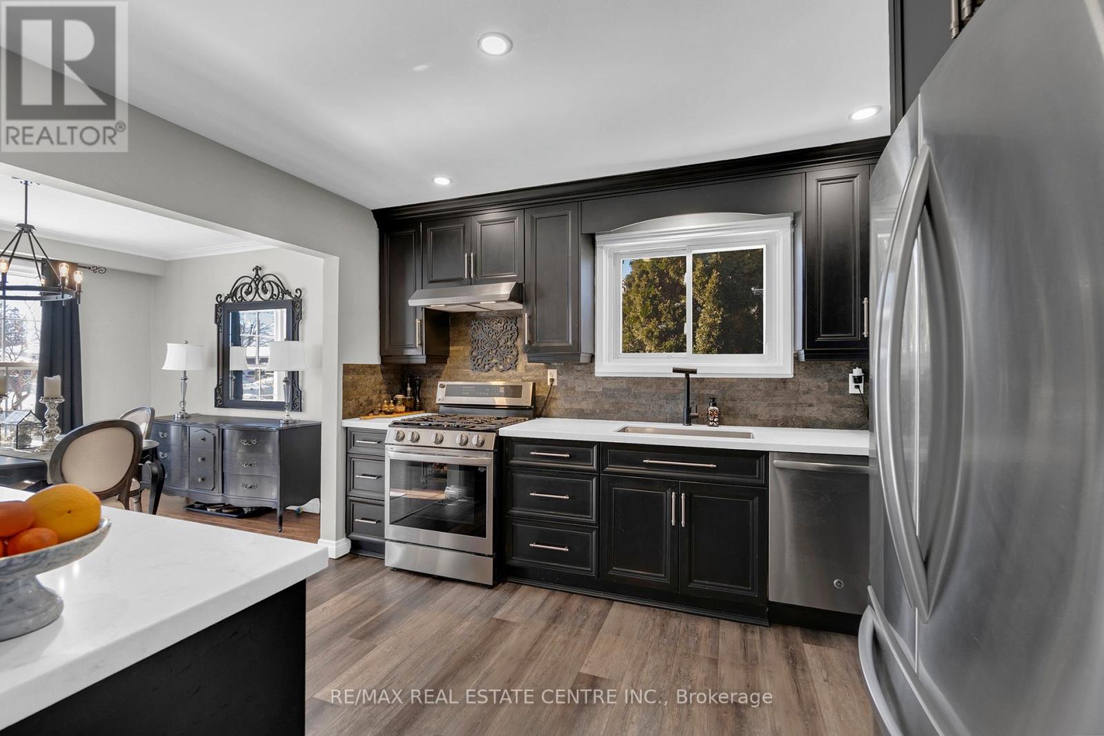 42 Moultrey Crescent, Halton Hills (Georgetown), Ontario  L7G 4N5 - Photo 16 - W12751976