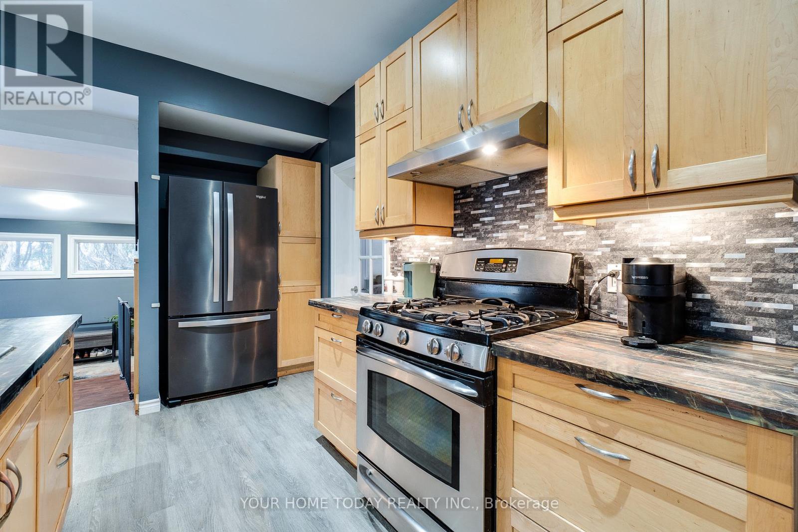 10 Knox Street, Halton Hills (Ac Acton), Ontario  L7J 1C7 - Photo 19 - W12752610