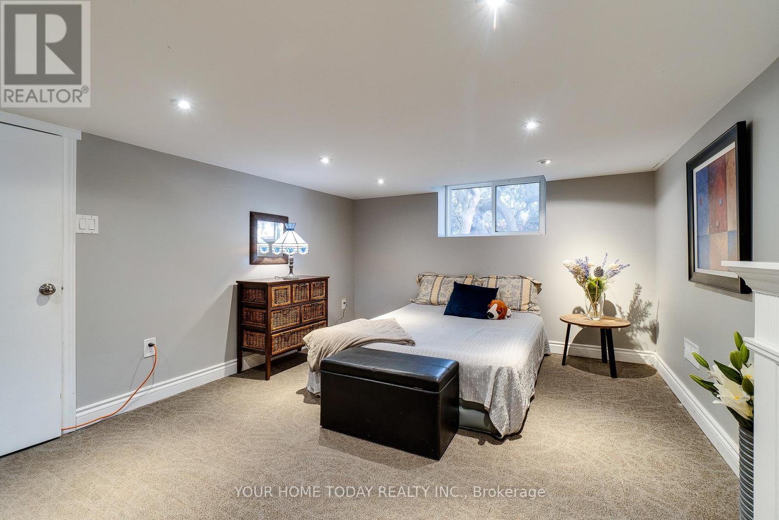 10 Knox Street, Halton Hills (Ac Acton), Ontario  L7J 1C7 - Photo 27 - W12752610