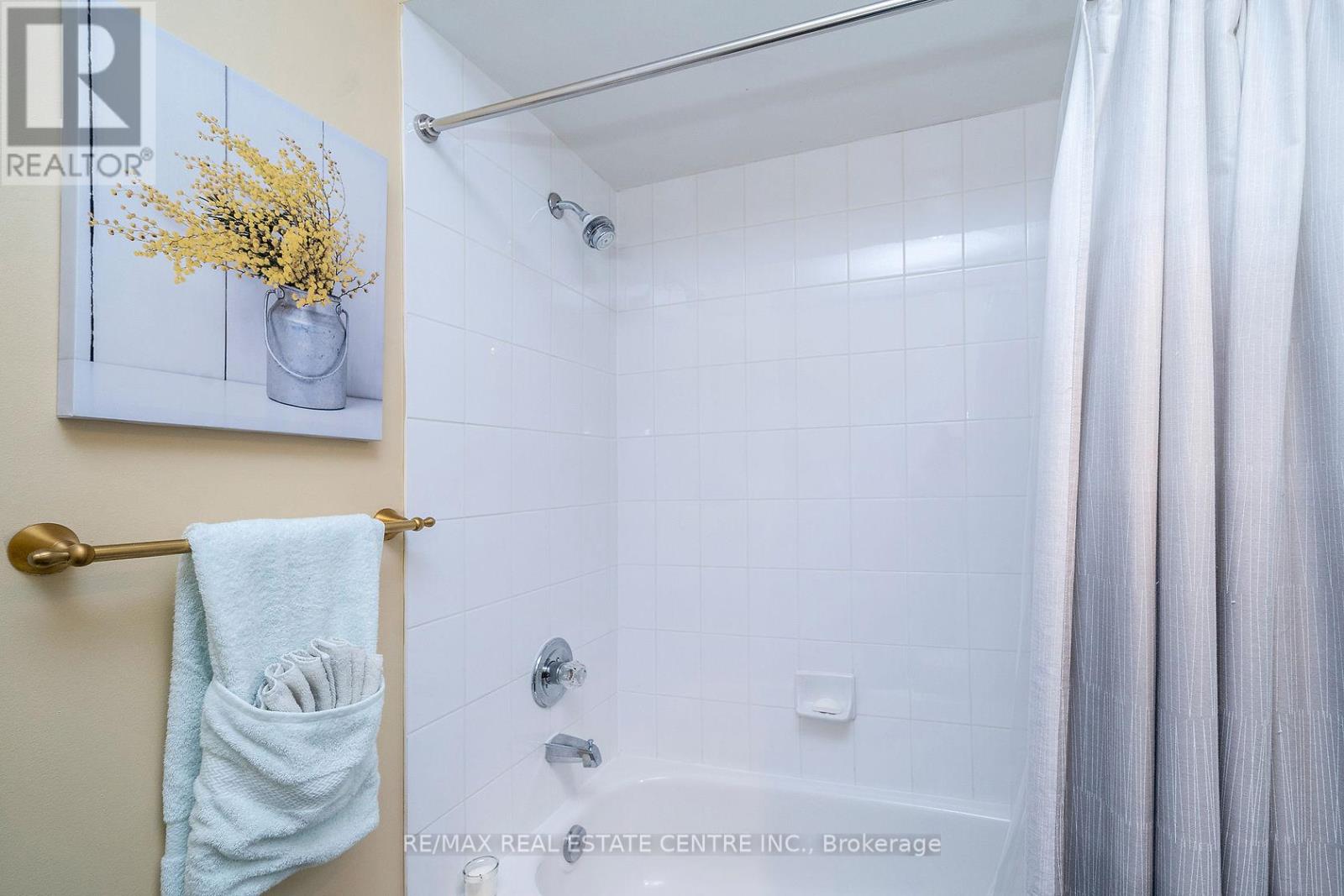 3 - 76 River Drive, Halton Hills (Georgetown), Ontario  L7G 2J2 - Photo 21 - W12752616