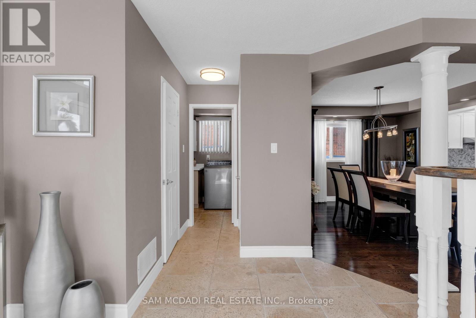 17 Robinson Road, Halton Hills (Georgetown), Ontario  L7G 6G5 - Photo 11 - W12752852