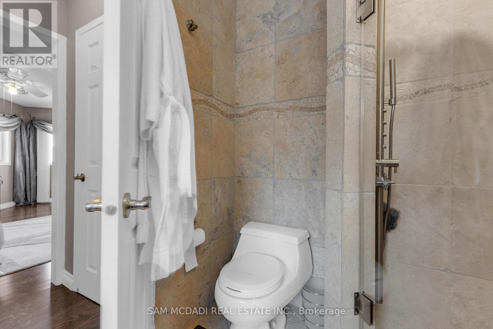 17 Robinson Road, Halton Hills (Georgetown), Ontario  L7G 6G5 - Photo 28 - W12752852