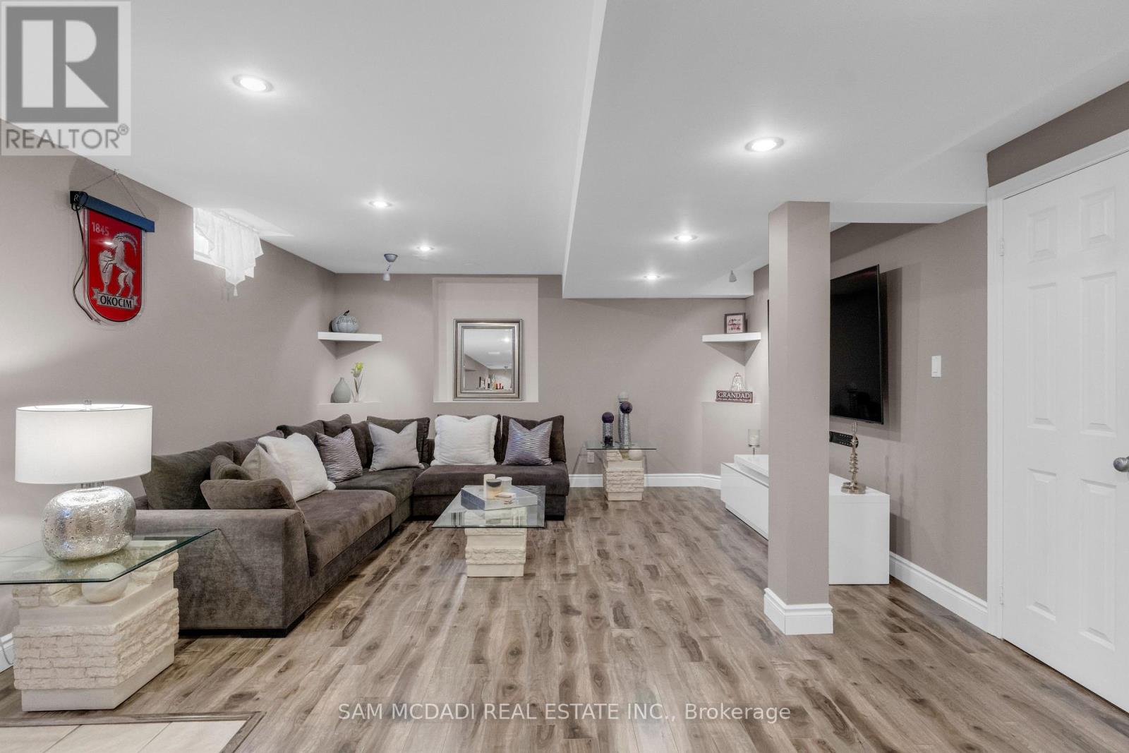 17 Robinson Road, Halton Hills (Georgetown), Ontario  L7G 6G5 - Photo 34 - W12752852