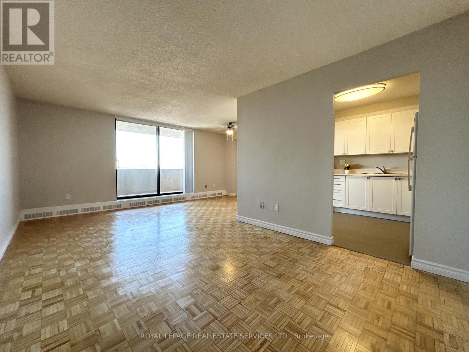 809 - 62 Park Avenue, Halton Hills (Georgetown), Ontario  L7G 4Z1 - Photo 3 - W12754070