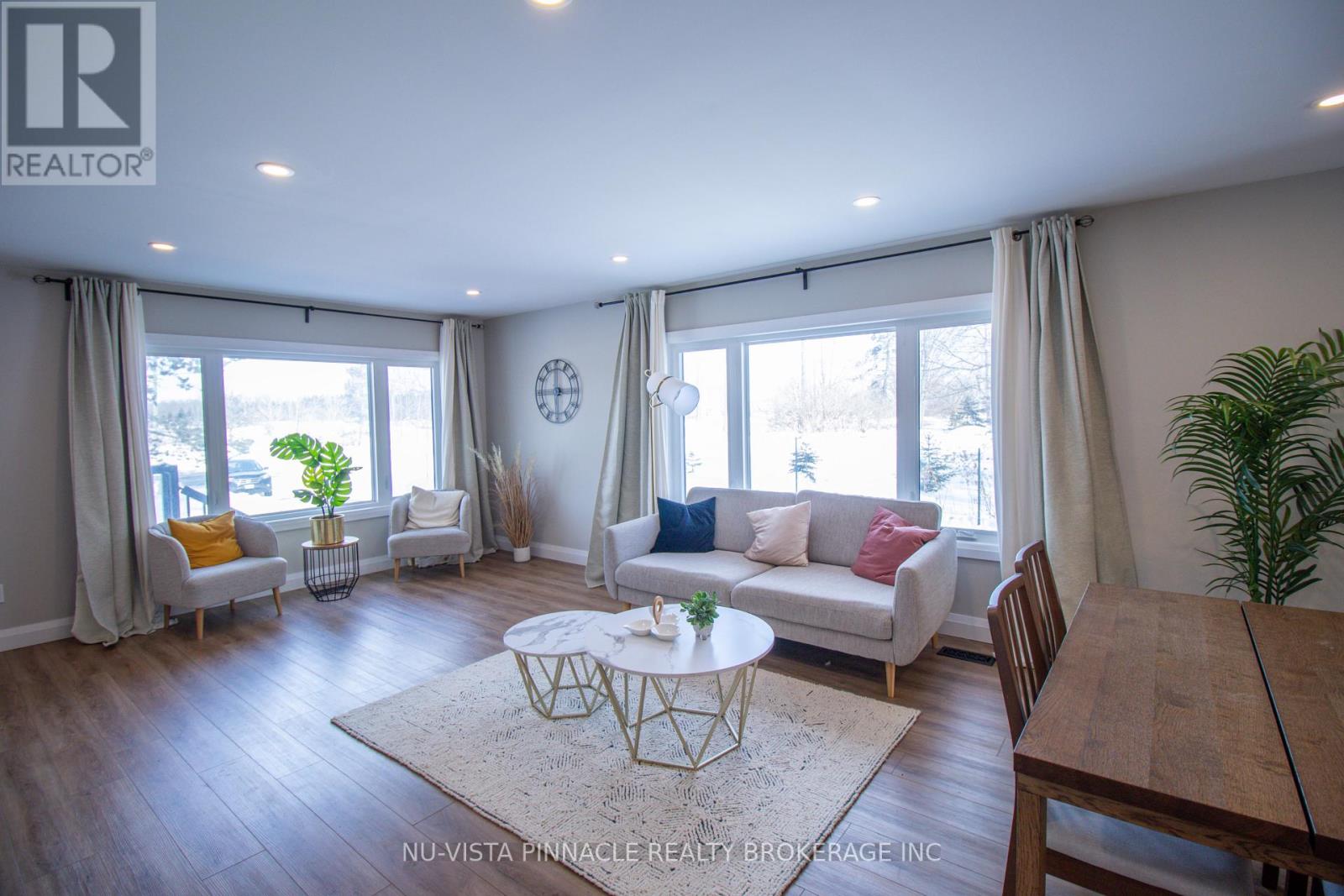 7142 Highway 7, Halton Hills (Rural Halton Hills), Ontario  L7J 2L9 - Photo 11 - W12756398