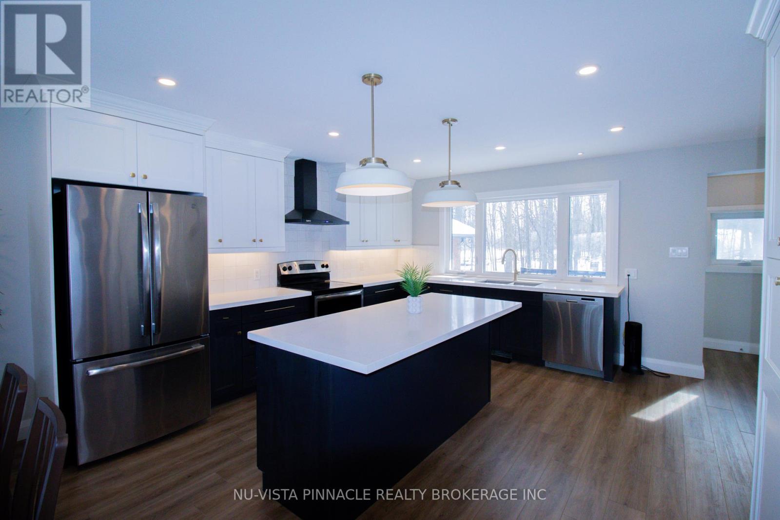 7142 Highway 7, Halton Hills (Rural Halton Hills), Ontario  L7J 2L9 - Photo 14 - W12756398