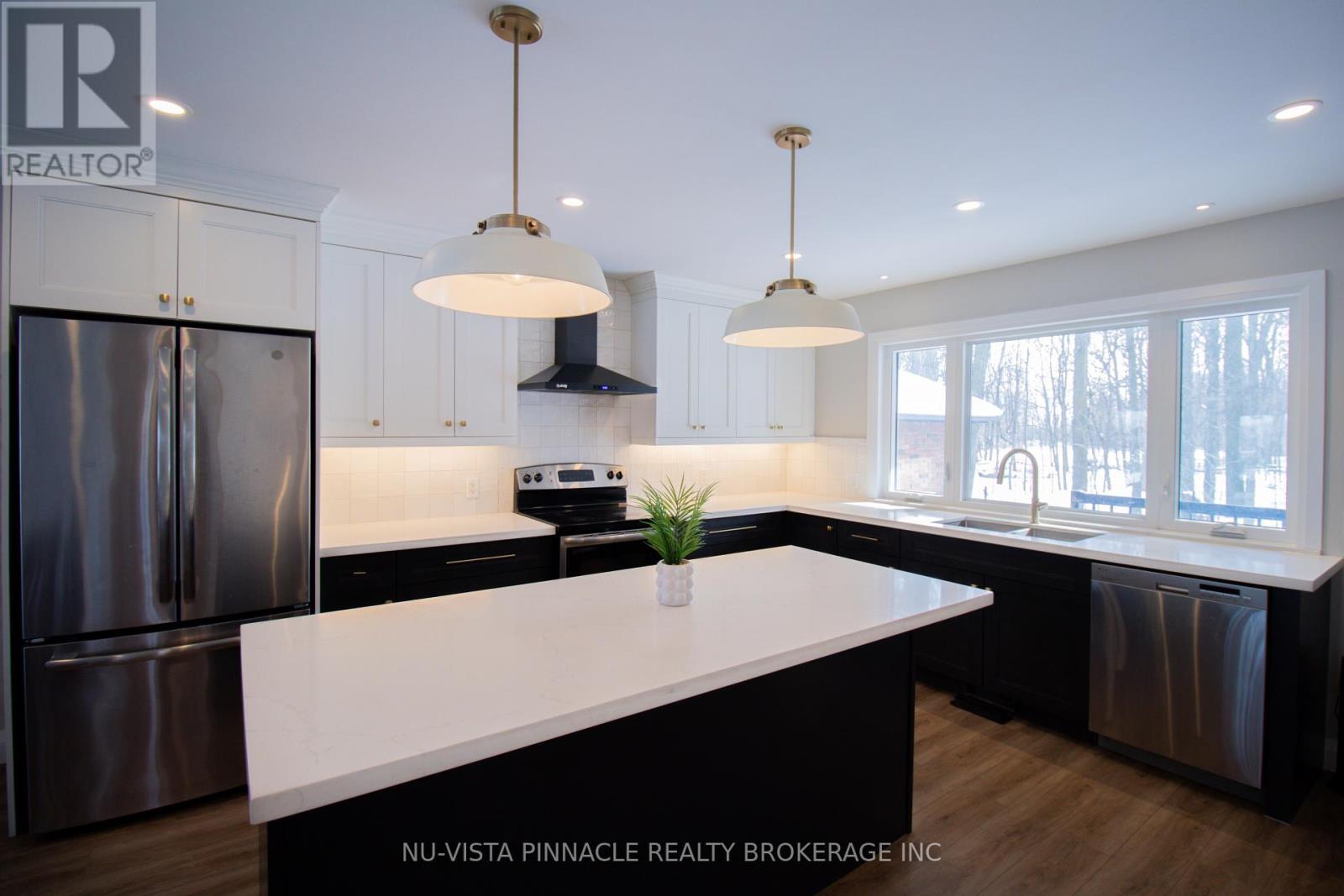 7142 Highway 7, Halton Hills (Rural Halton Hills), Ontario  L7J 2L9 - Photo 16 - W12756398