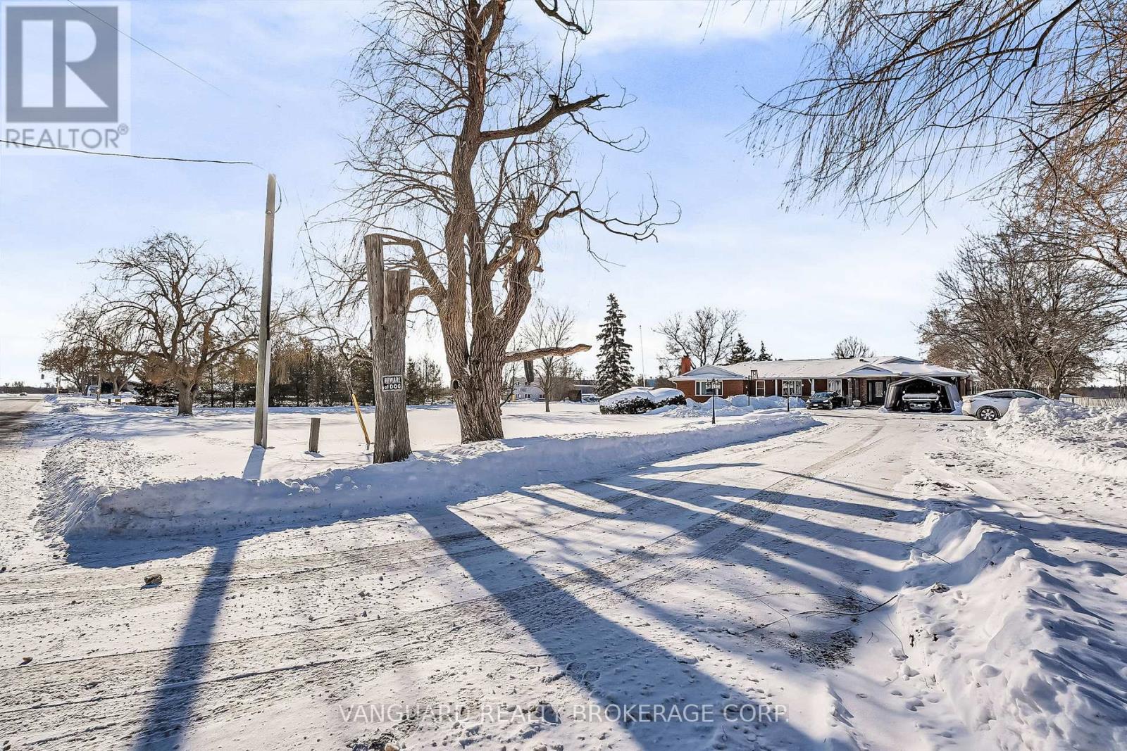 8070 Hornby Road, Halton Hills (Rural Halton Hills), Ontario  L0P 1E0 - Photo 3 - W12758922