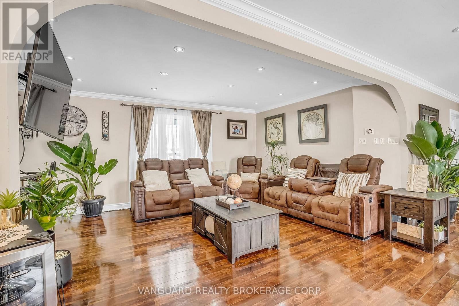 8070 Hornby Road, Halton Hills (Rural Halton Hills), Ontario  L0P 1E0 - Photo 13 - W12758934