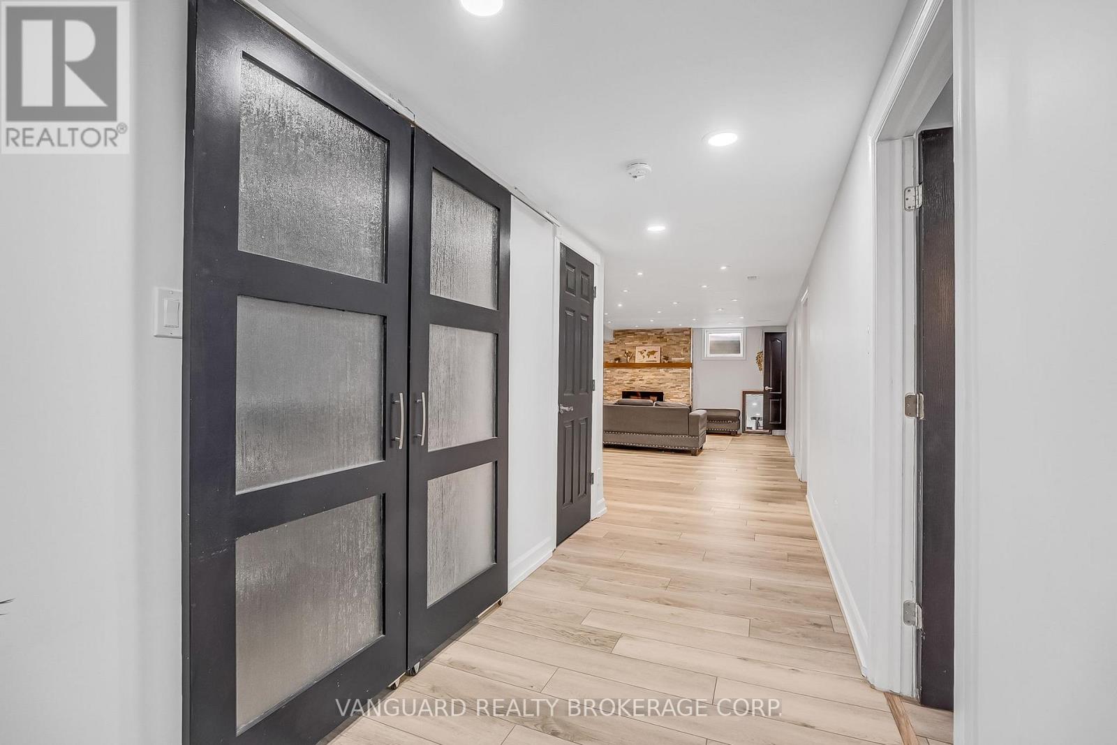 8070 Hornby Road, Halton Hills (Rural Halton Hills), Ontario  L0P 1E0 - Photo 29 - W12758934