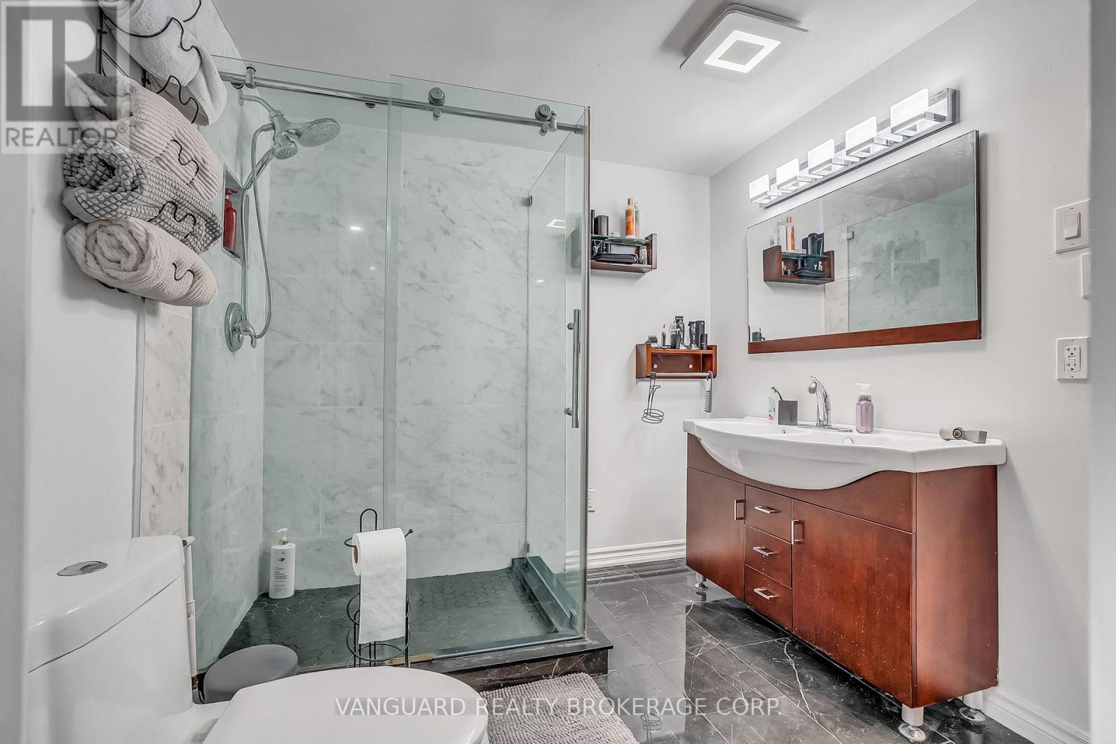 8070 Hornby Road, Halton Hills (Rural Halton Hills), Ontario  L0P 1E0 - Photo 43 - W12758934