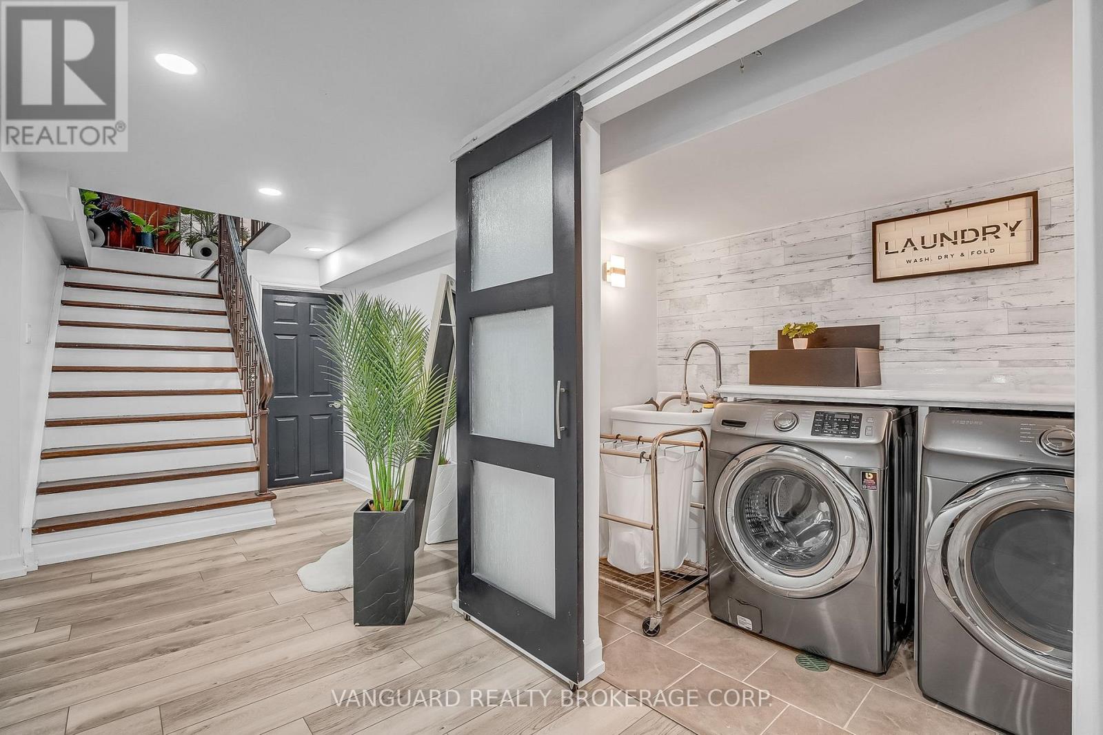 8070 Hornby Road, Halton Hills (Rural Halton Hills), Ontario  L0P 1E0 - Photo 44 - W12758934