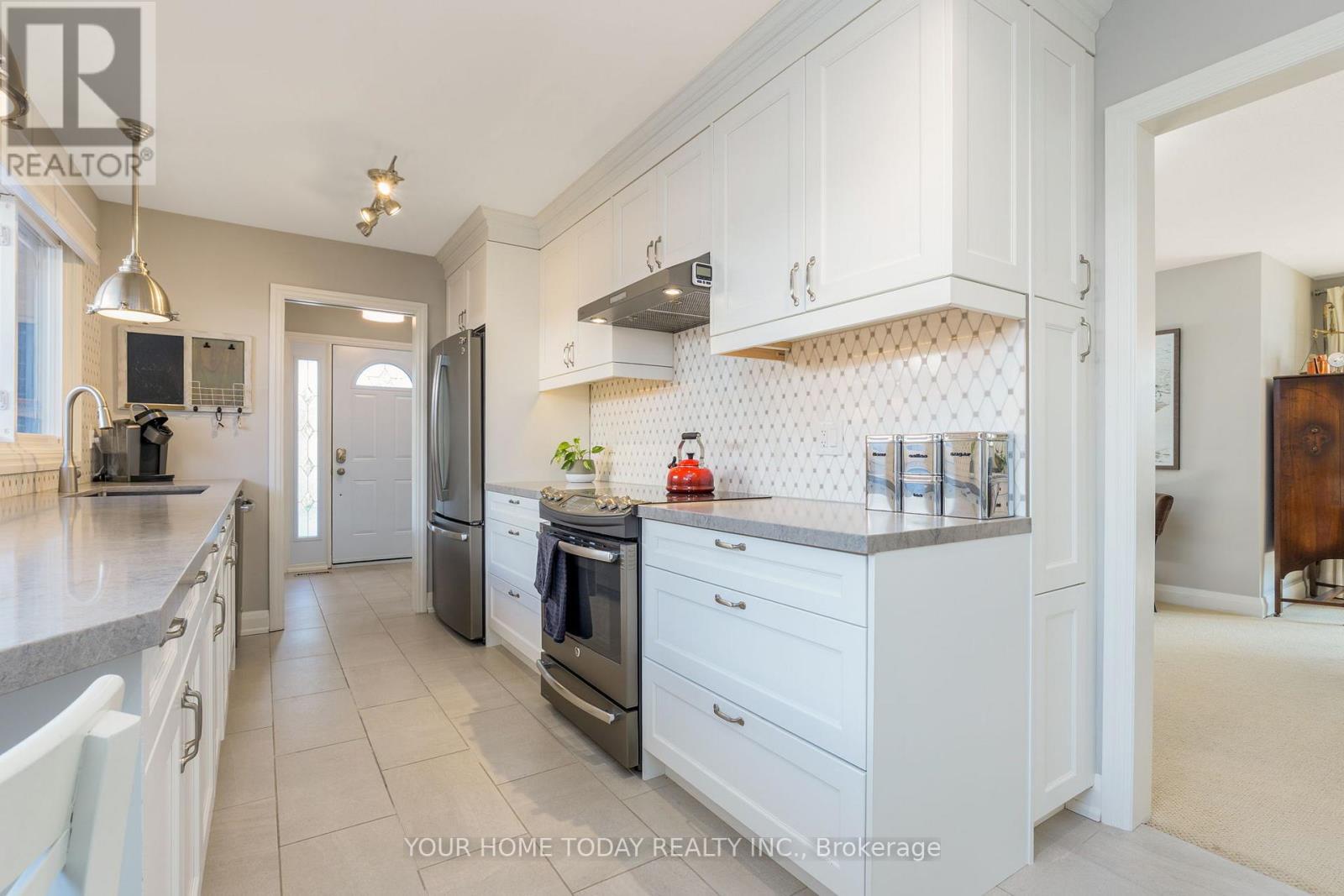 260 Delrex Boulevard, Halton Hills (Georgetown), Ontario  L7G 4G2 - Photo 13 - W12763542