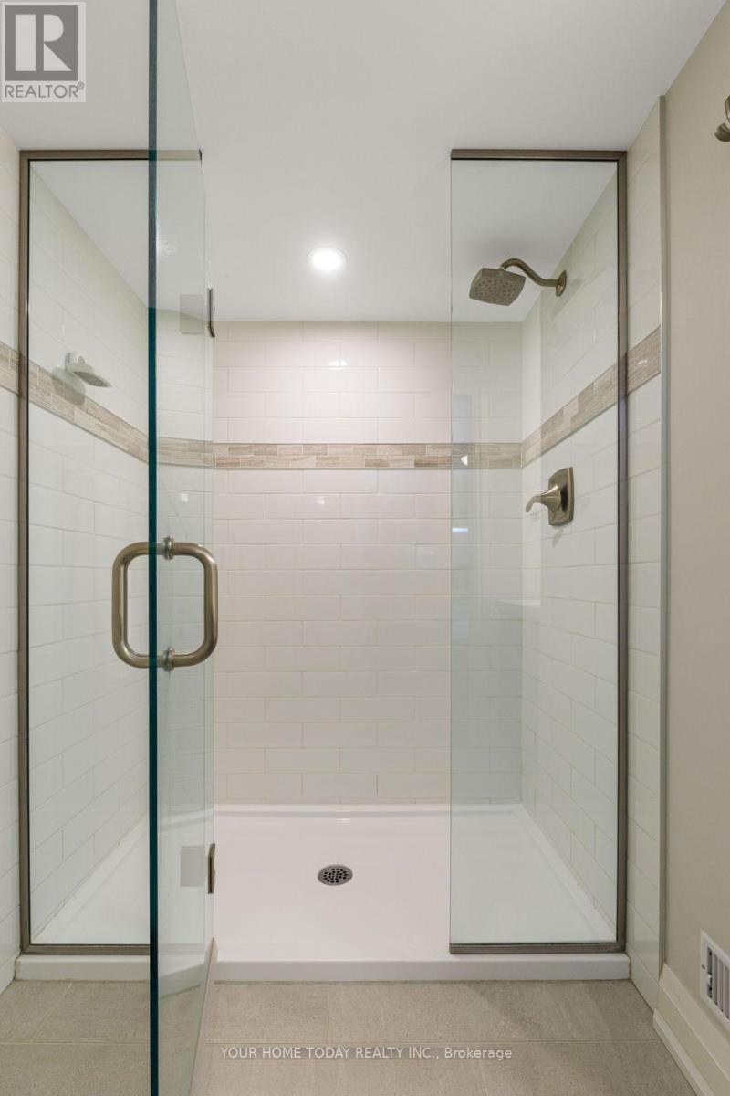 260 Delrex Boulevard, Halton Hills (Georgetown), Ontario  L7G 4G2 - Photo 32 - W12763542