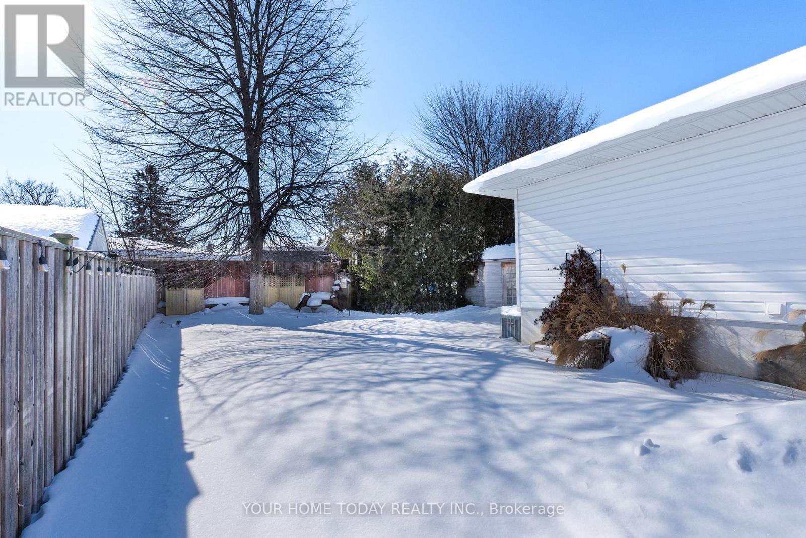 260 Delrex Boulevard, Halton Hills (Georgetown), Ontario  L7G 4G2 - Photo 38 - W12763542