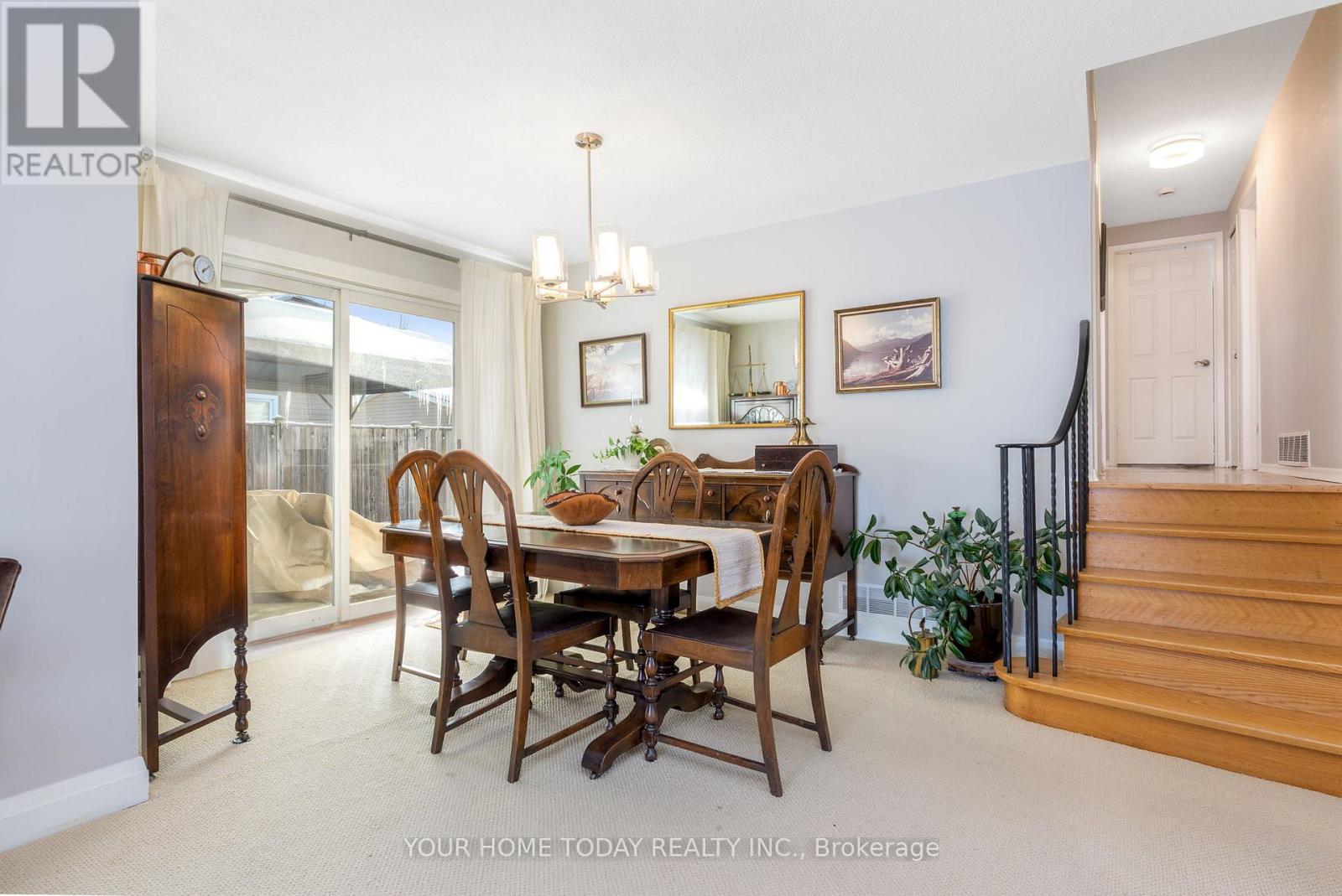 260 Delrex Boulevard, Halton Hills (Georgetown), Ontario  L7G 4G2 - Photo 9 - W12763542