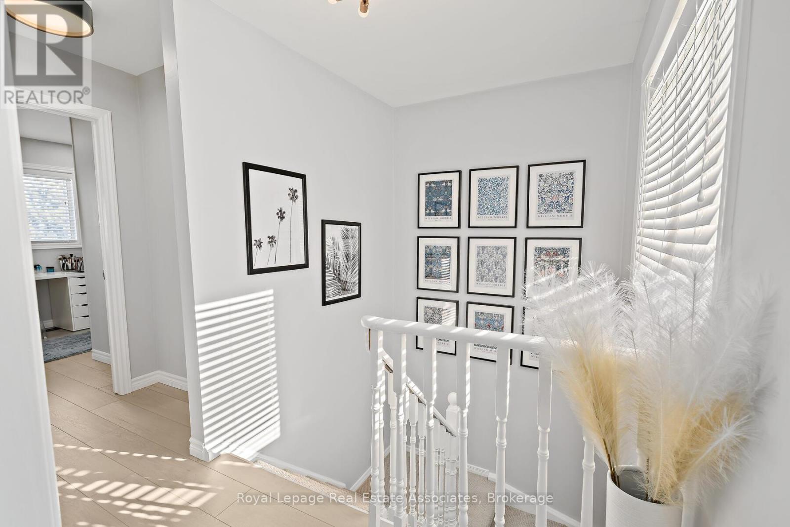 19 Stewart Maclaren Road, Halton Hills (Georgetown), Ontario  L7G 5L8 - Photo 18 - W12765220