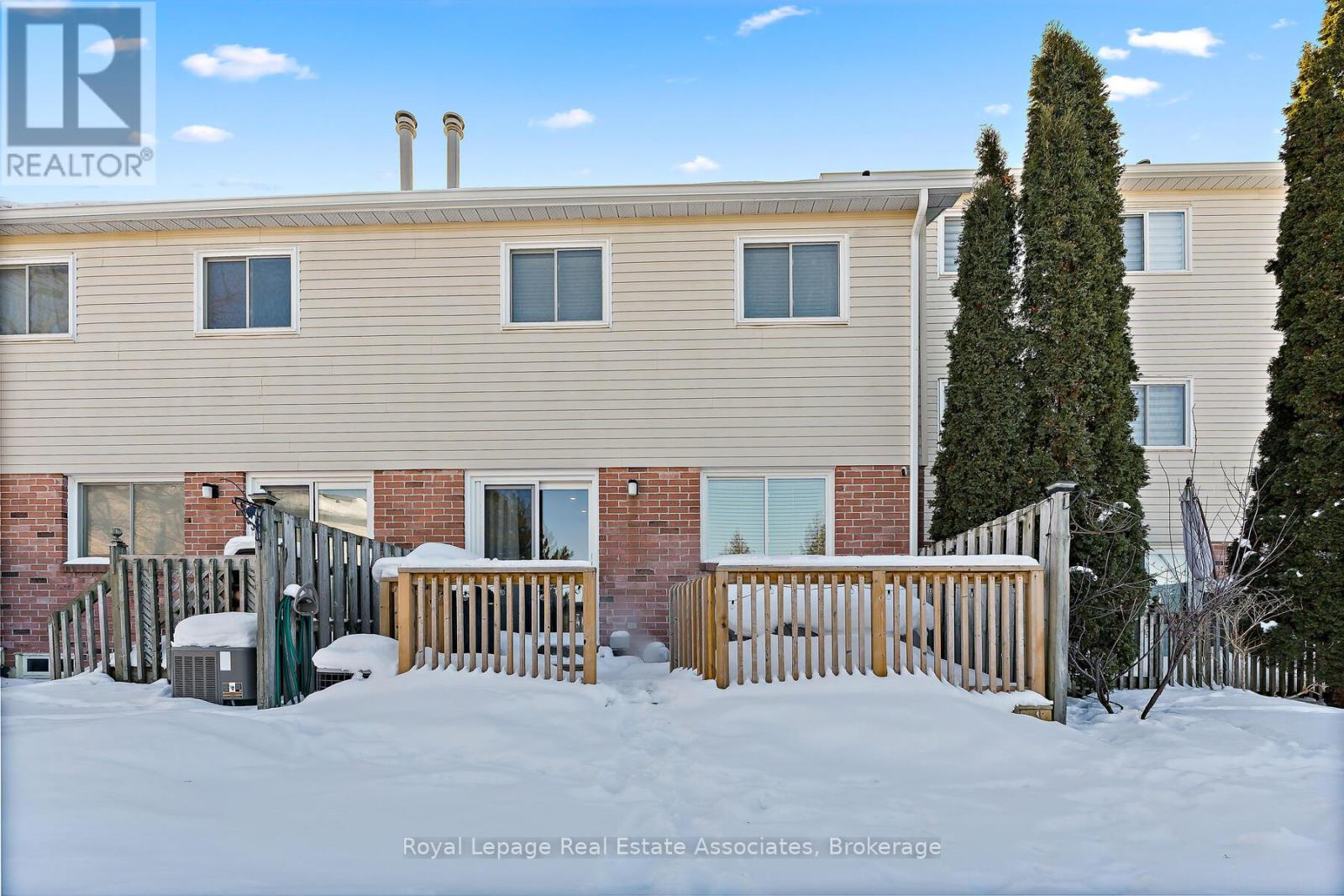 19 Stewart Maclaren Road, Halton Hills (Georgetown), Ontario  L7G 5L8 - Photo 32 - W12765220