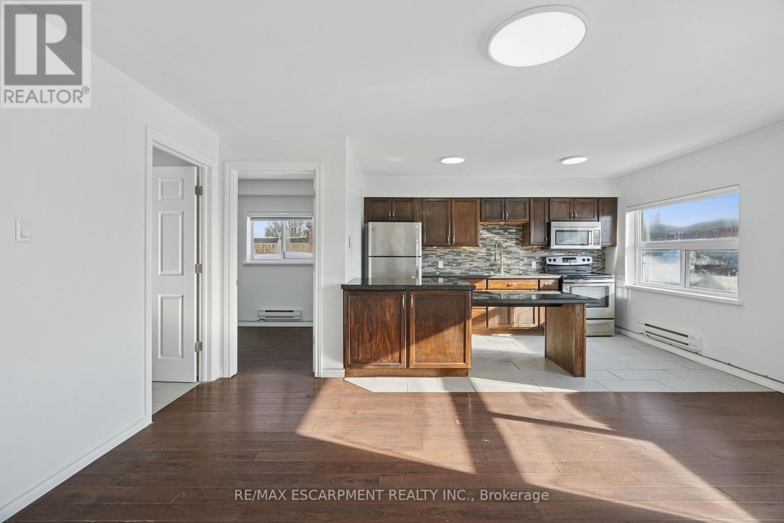 #6a - 1 Elgin Street, Halton Hills (Ac Acton), Ontario  L7J 2B2 - Photo 13 - W12766496