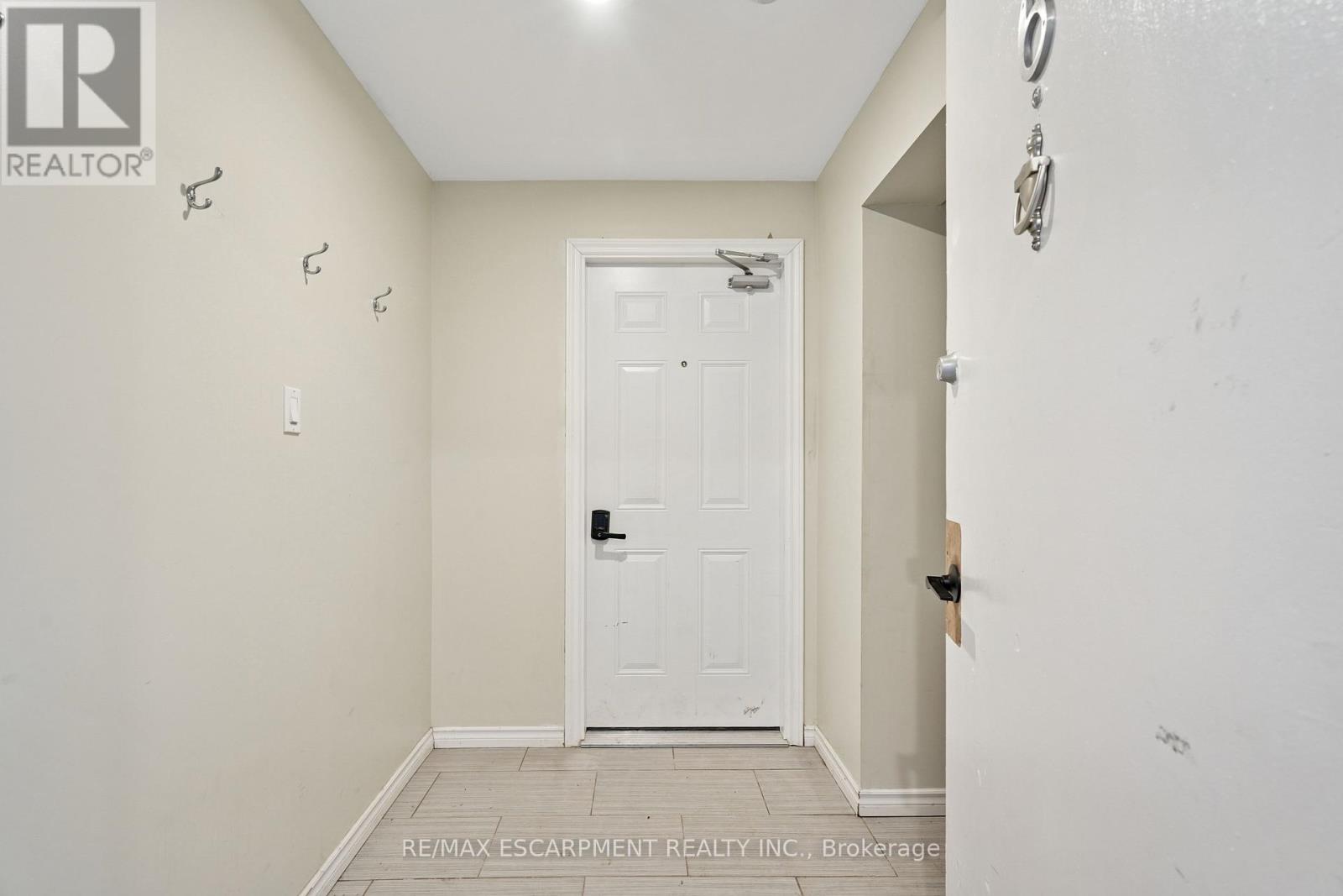 #6a - 1 Elgin Street, Halton Hills (Ac Acton), Ontario  L7J 2B2 - Photo 4 - W12766496