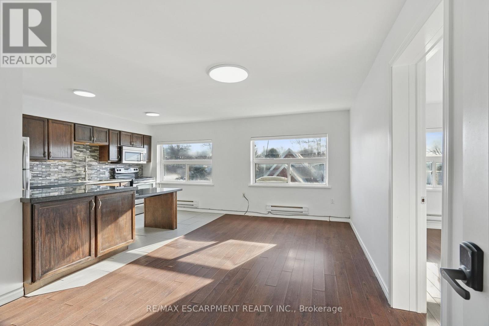 #6a - 1 Elgin Street, Halton Hills (Ac Acton), Ontario  L7J 2B2 - Photo 5 - W12766496