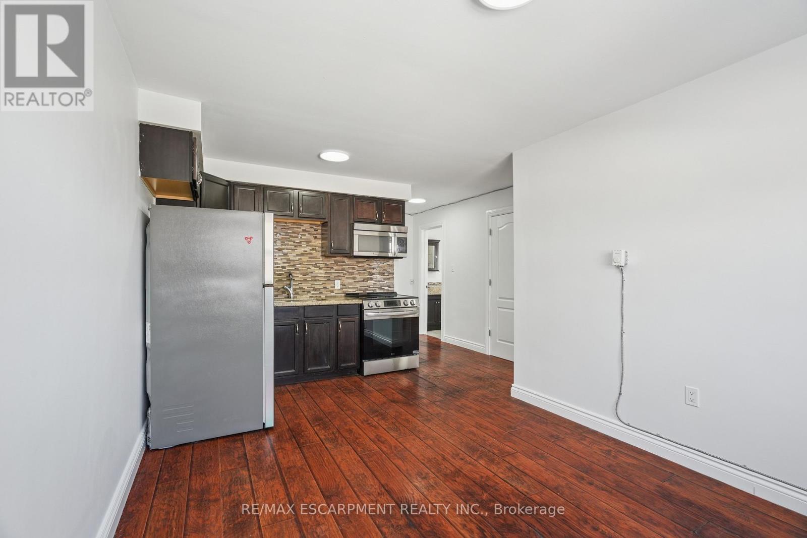 #4 - 1 Elgin Street N, Halton Hills (Ac Acton), Ontario  L7J 2B2 - Photo 17 - W12766608