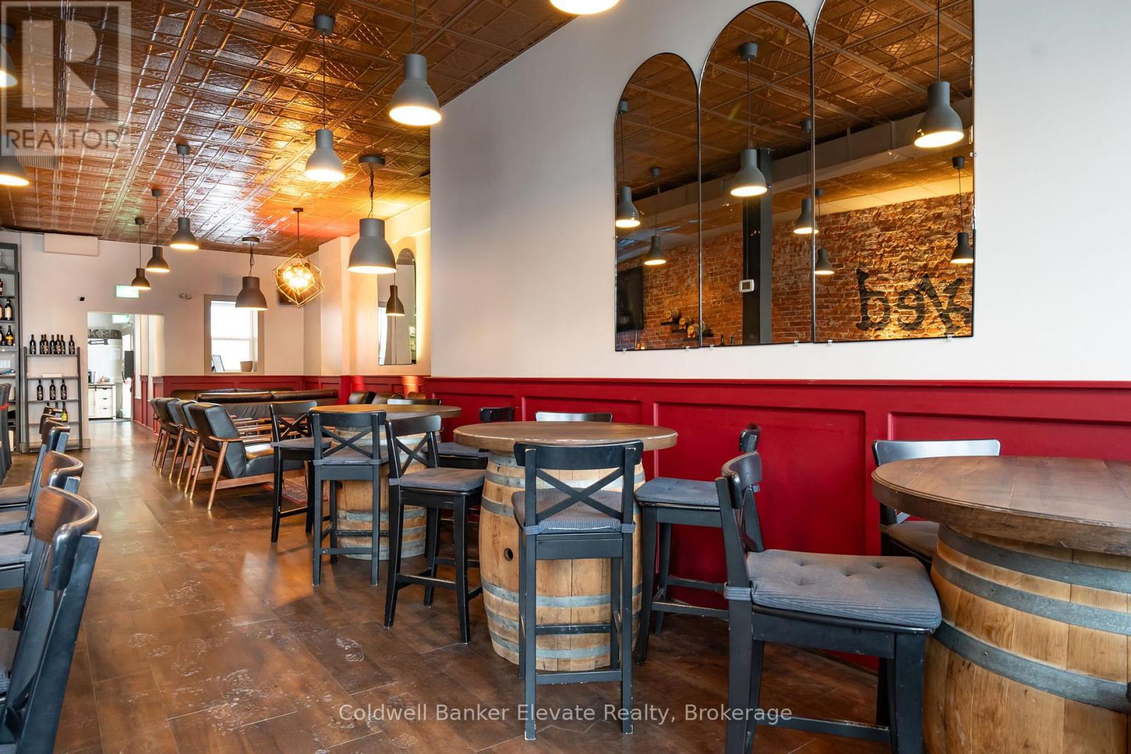 72 Main Street S, Halton Hills (Georgetown), Ontario  L7G 3G3 - Photo 11 - W12768724