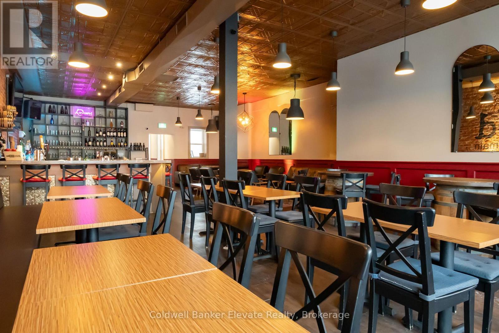 72 Main Street S, Halton Hills (Georgetown), Ontario  L7G 3G3 - Photo 12 - W12768724